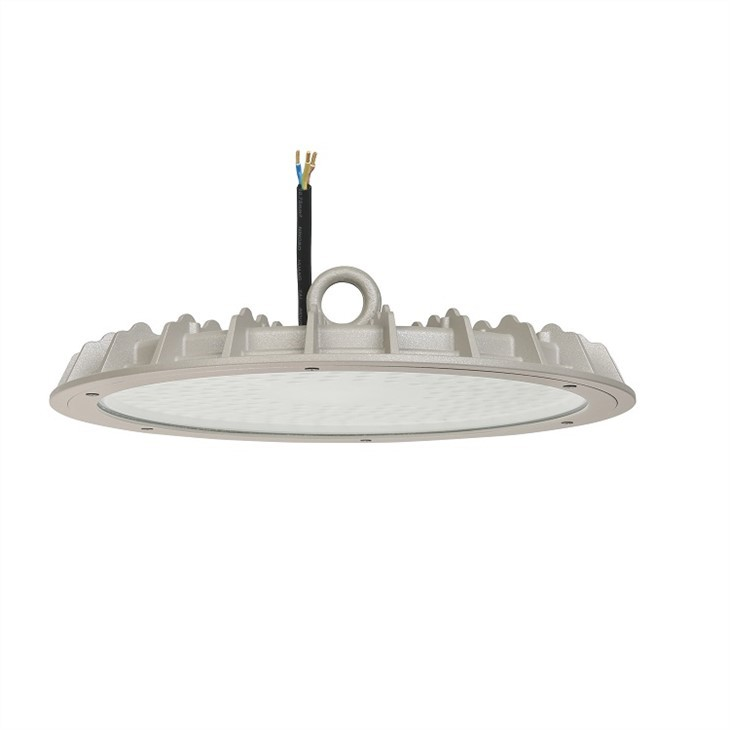 LED-Hallenleuchte IP65